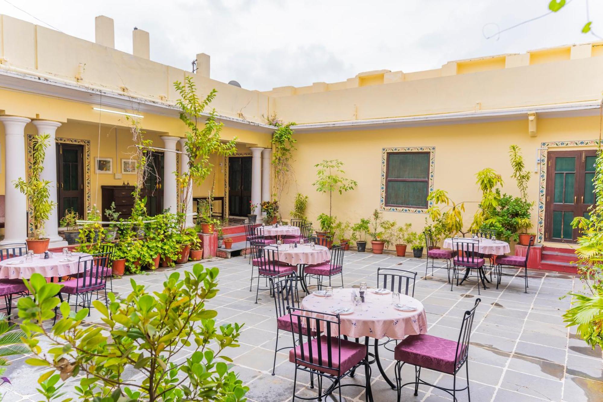 Kalyan Villa Homestay Udaipur Luaran gambar